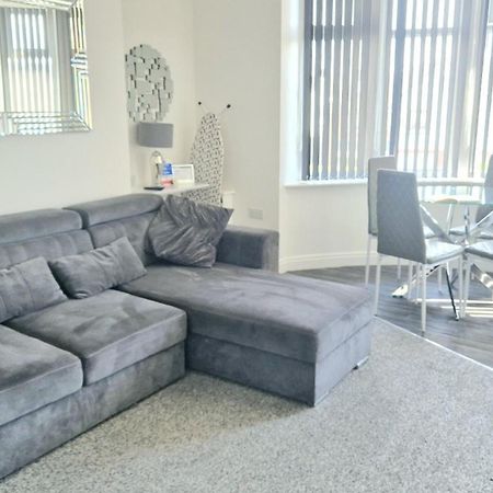Deluxe Apartments On Mersey One แบล็คพูล ภายนอก รูปภาพ
